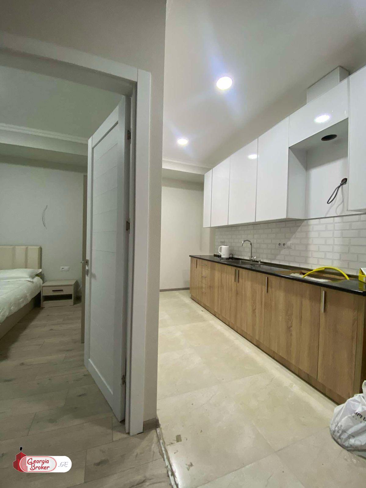 იყიდება ახალი გარემონტებული 2 ოთახიანი ბინა